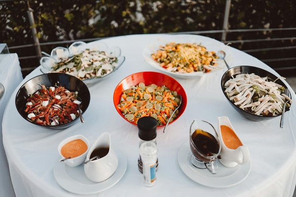 Porte-menu sur mesure : l'élégance à portée de main