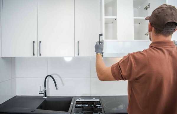 Vers quel cuisiniste se tourner pour réussir le chantier ?