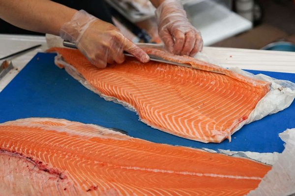 Quel est le couteau de luxe idéal pour un chef passionné ?