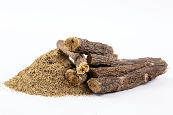 Les bienfaits santé du bâton de réglisse: découvrez ses secrets